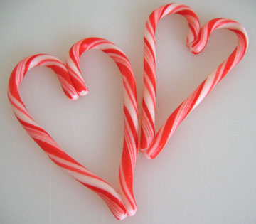 holiday-candy-cane-heart.jpg