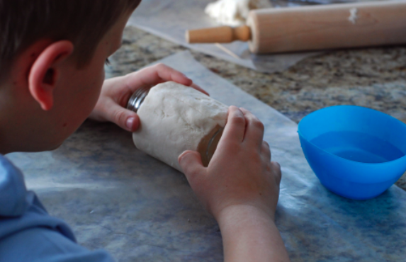 holiday_saltdough_process3.png