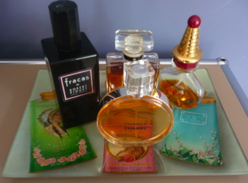 my_perfume_tray.png