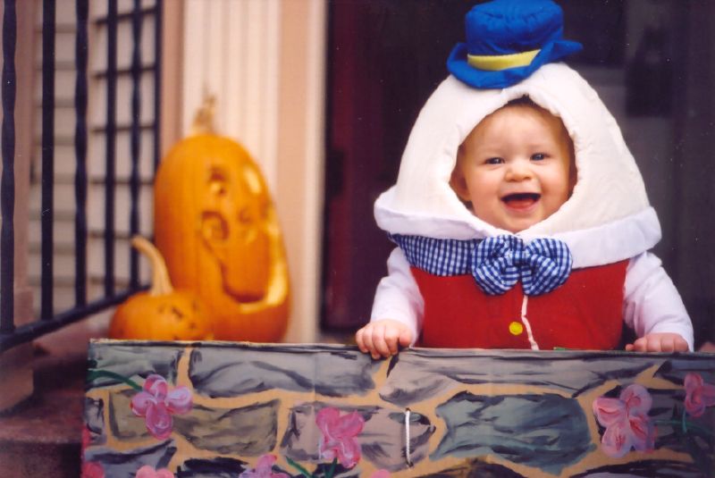 halloween_costumes_humpty_dumpty.jpg