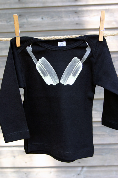 headphones%20shirt.jpg